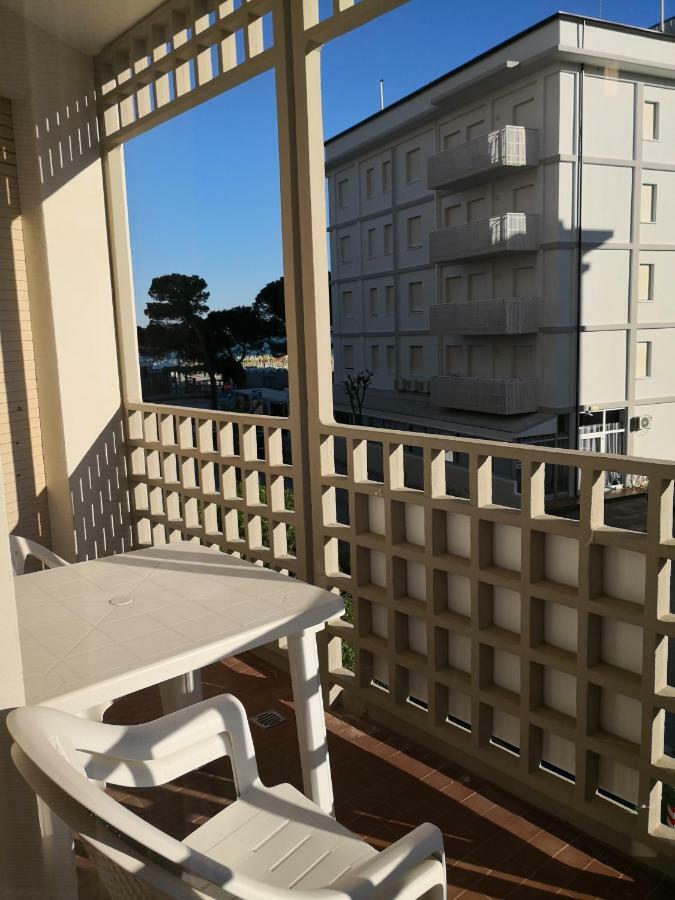Lungomare Sabbiadoro Villa Линяно Сабиадоро Екстериор снимка